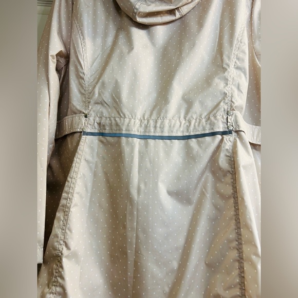 Jones New York Windbreaker and Rain Jacket. New With Tags - Picture 7 of 9